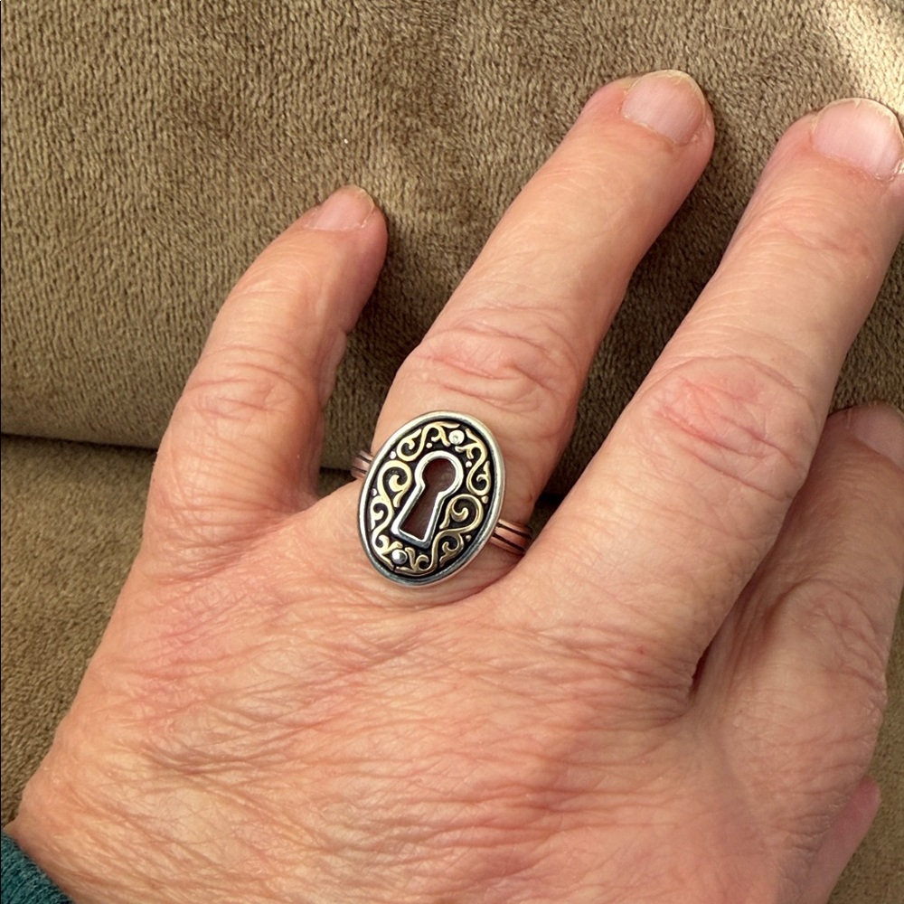 James Avery Retired Journey ring in sterling silver and bronze - Picture 5 of 6